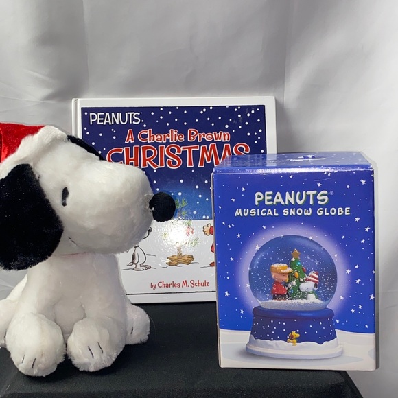 Peanuts Holiday Peanuts A Charlie Brown Christmas Set Book Musical